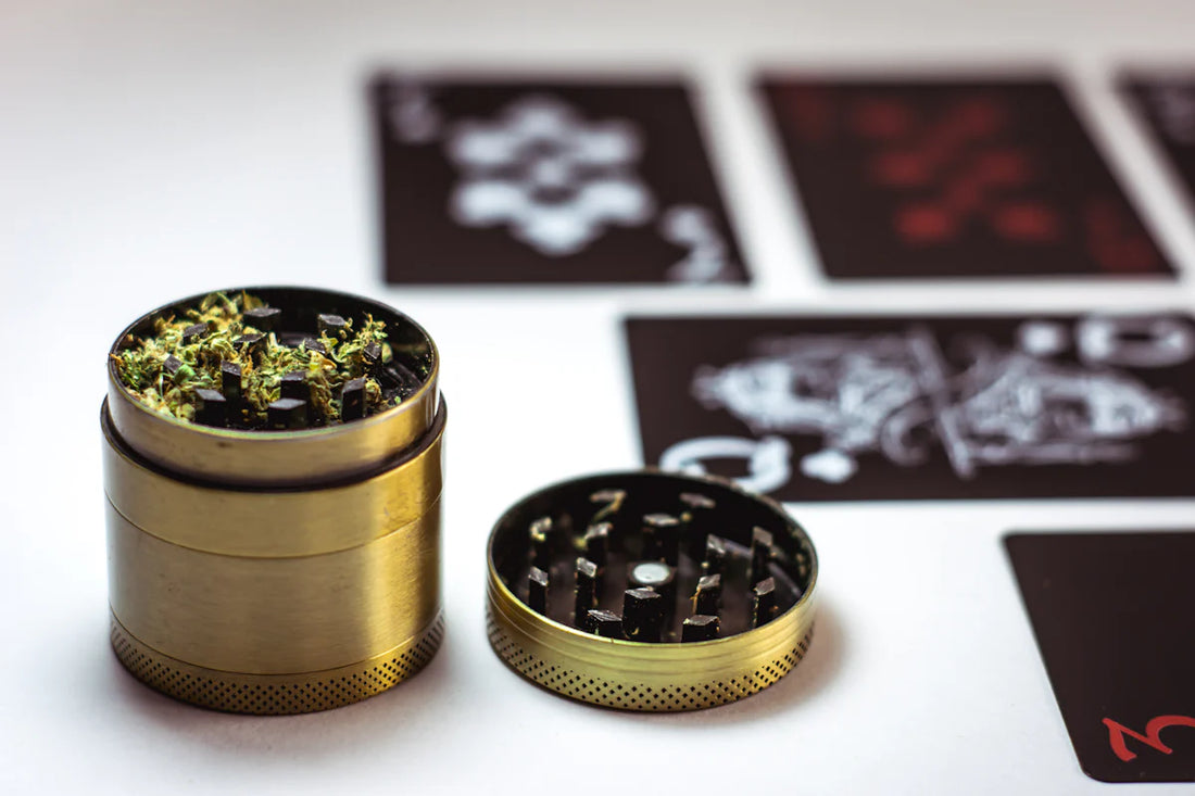 Ultimate Guide to Herb Grinders: Maximise Flavour, Potency, and Efficiency